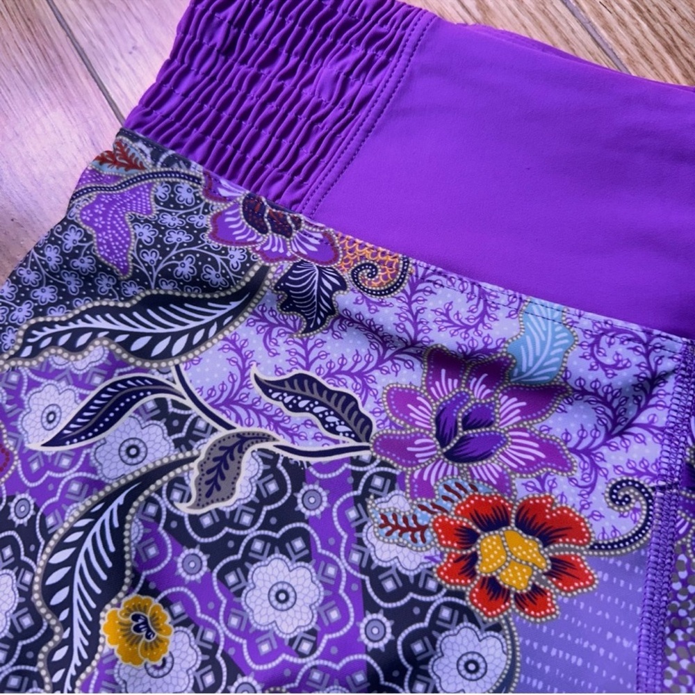 Prana Chantel Women’s Swim Shorts Floral Purple Size Small Zipper Pocket Athlete - Picture 4 of 8